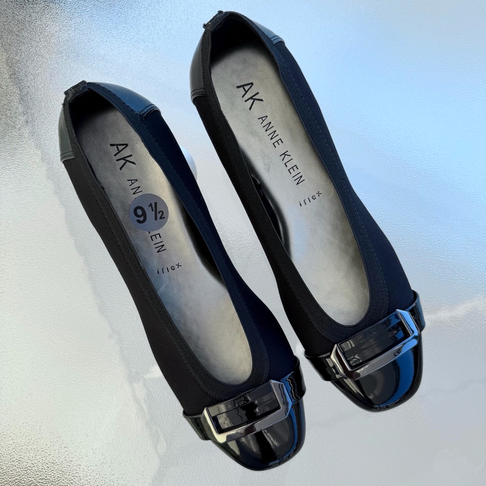 Anne Klein Ursula Black Buckle Flats Loafer Shoes ~ Women’s 9.5